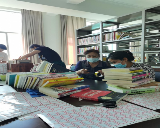 普洱市图书馆赴市财政局图书室开展业务培训 助力提升管理与服务水平